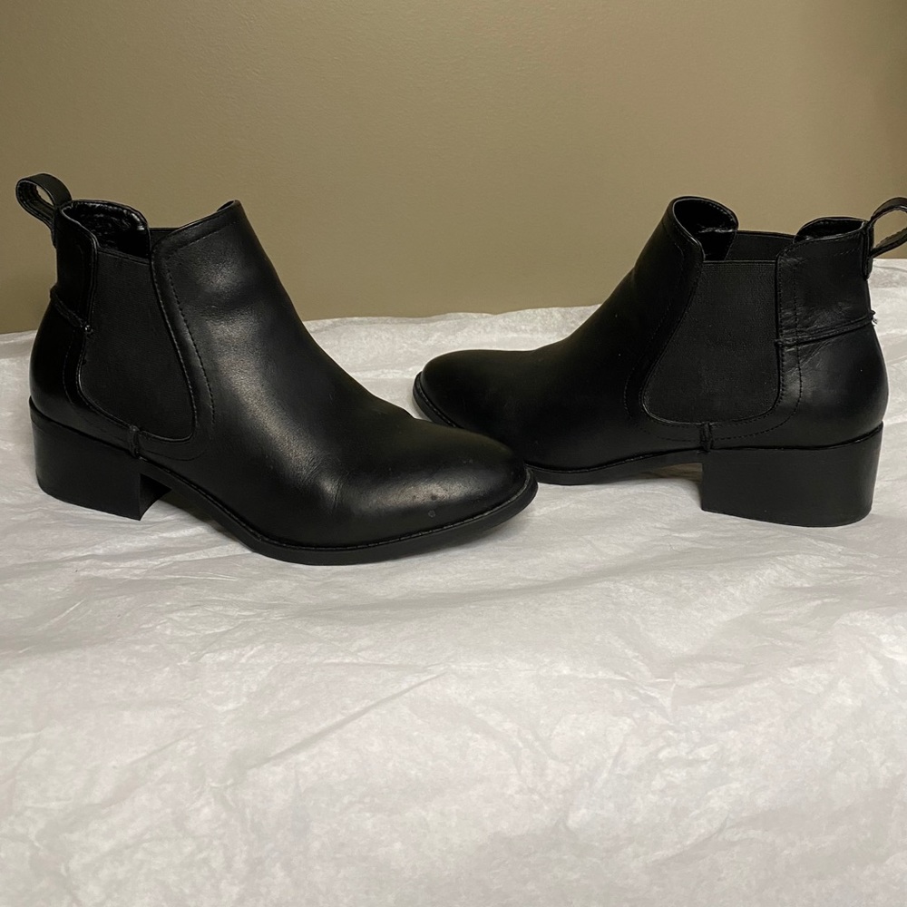 Steve Madden Black Leather Shoes